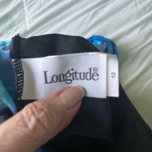 Longitude Women’s ‘Shades of Blue’ and Black One Piece Foam Cups Swimsuit Sz 10 - Picture 6 of 8